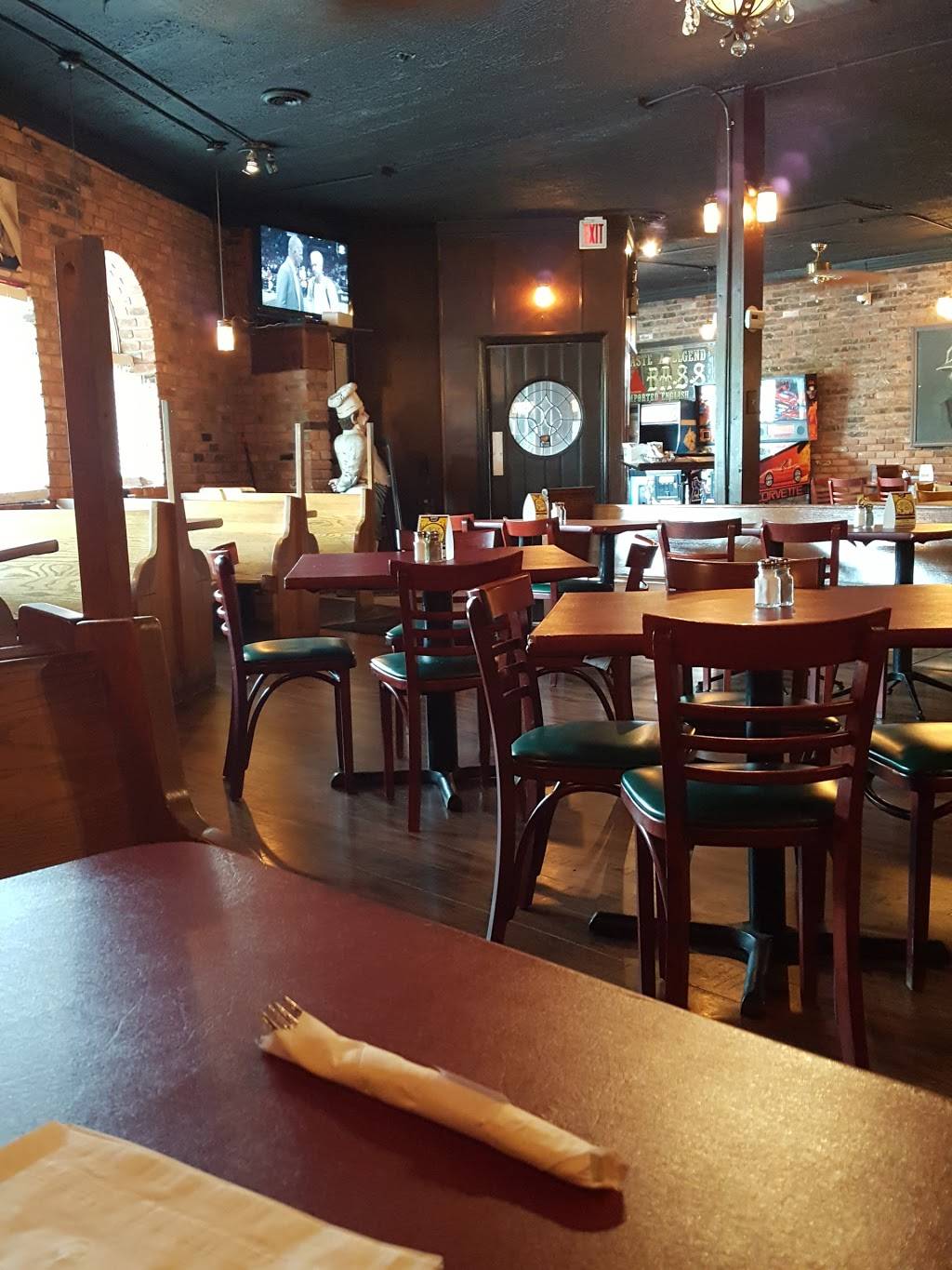 Bogart’z Food & Spirits | restaurant | 17441 Mack Ave, Detroit, MI 48224, USA | 3138853995 OR +1 313-885-3995