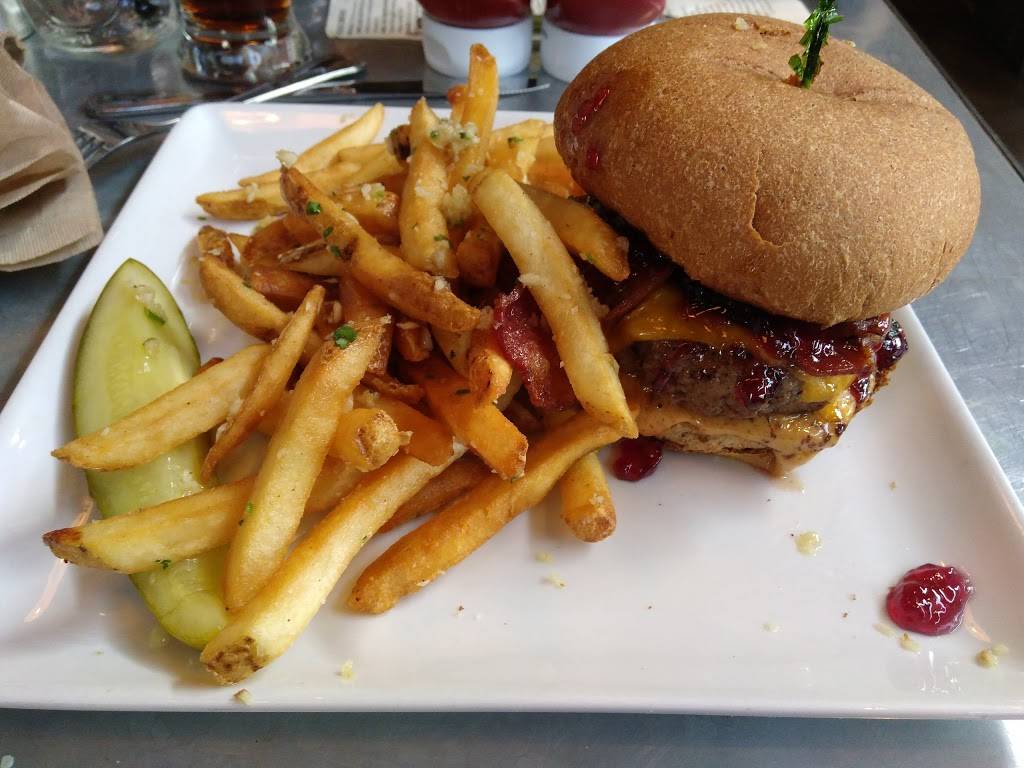 Dust Bowl Brewing Co. Downtown Taproom | restaurant | 200 W Main St, Turlock, CA 95380, USA | 2092502042 OR +1 209-250-2042