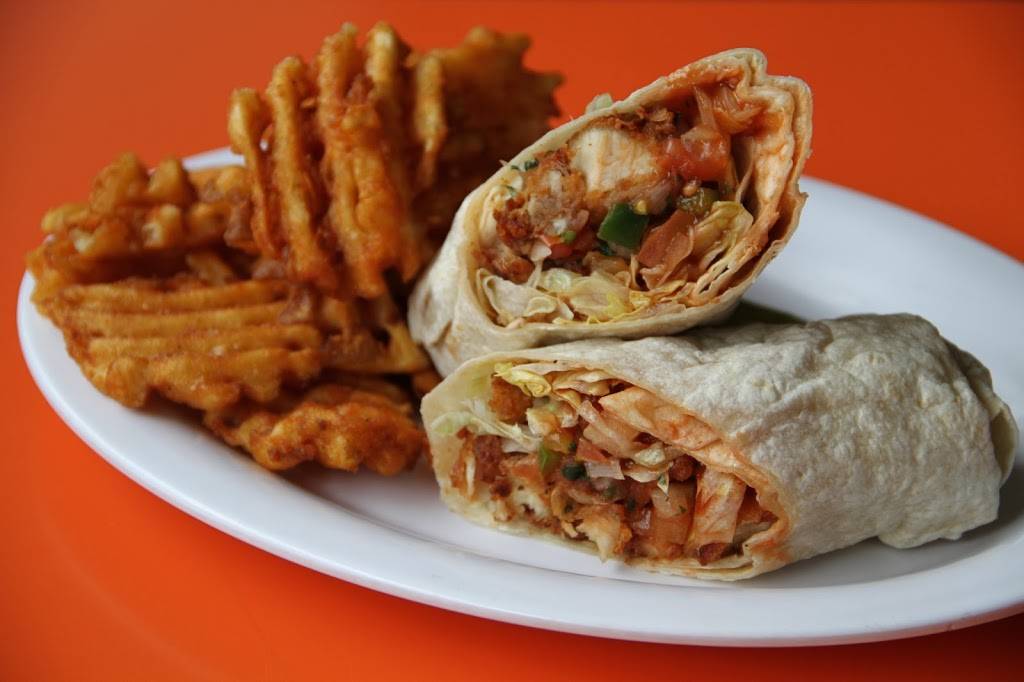 Atomic Wings | restaurant | 2090 Frederick Douglass Blvd, New York, NY 10026, USA | 2126662904 OR +1 212-666-2904