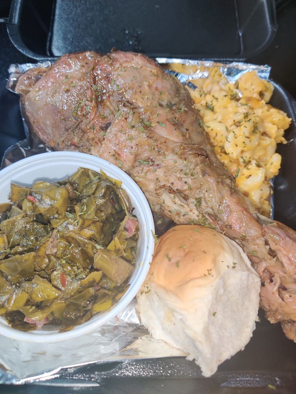 Smoke N Da Air Bar BQ | restaurant | 1314 Lane Ave S, Jacksonville, FL 32205, USA | 9043451055 OR +1 904-345-1055