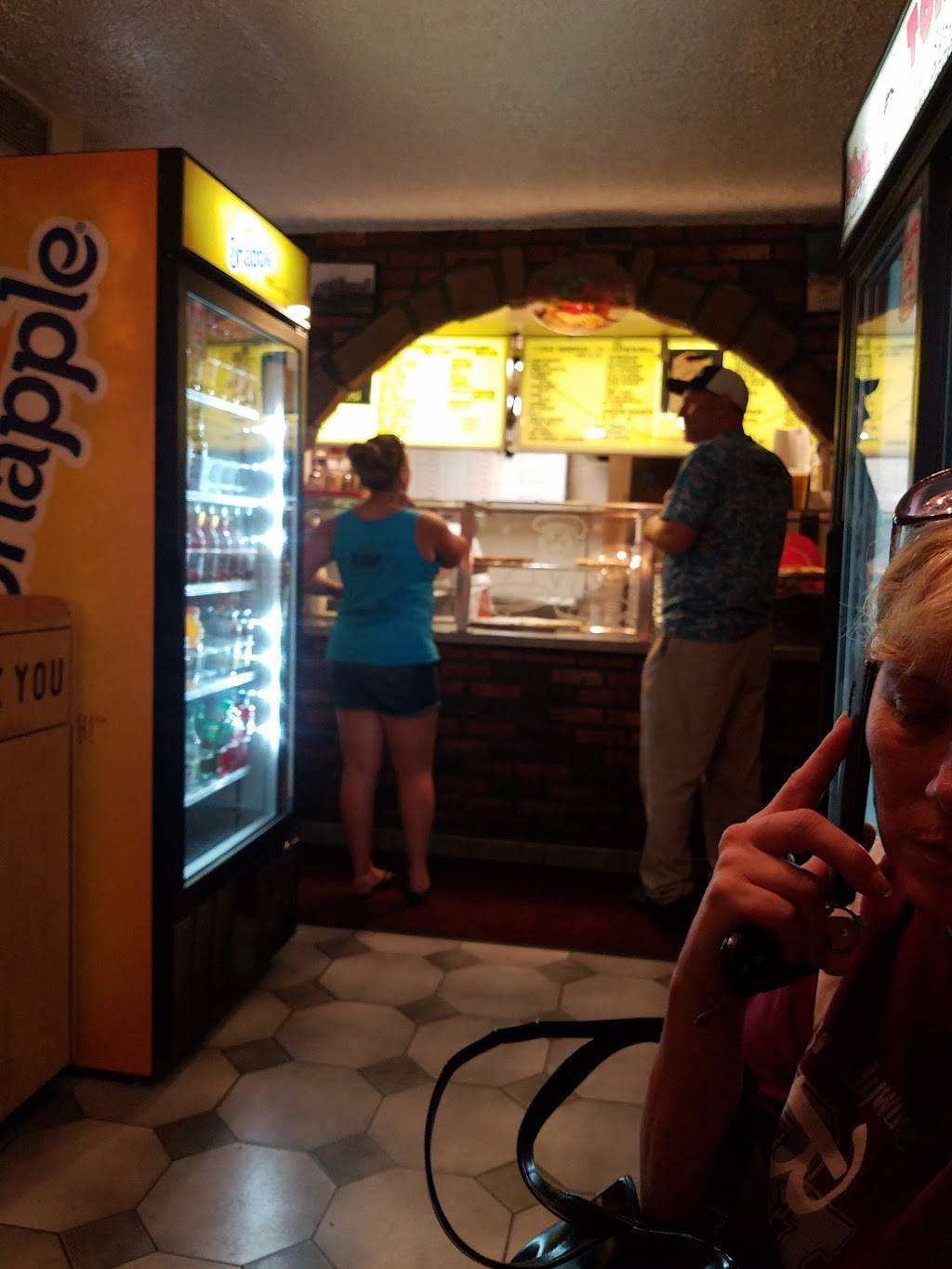 Tonys Italian Restaurant-Pizzeria | restaurant | 15 N Home Ave, Topton, PA 19562, USA | 6106826396 OR +1 610-682-6396