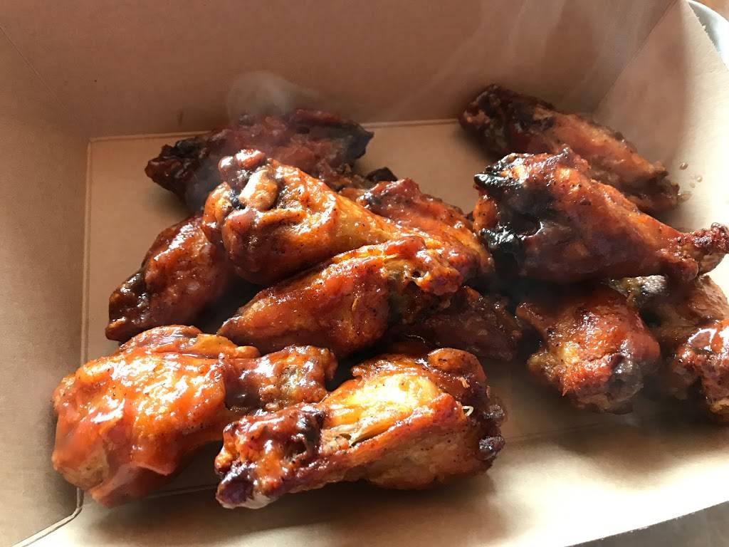 Bells Kitchen And Smokehouse | restaurant | 976 Hempstead Turnpike, Franklin Square, NY 11010, USA | 5164923557 OR +1 516-492-3557