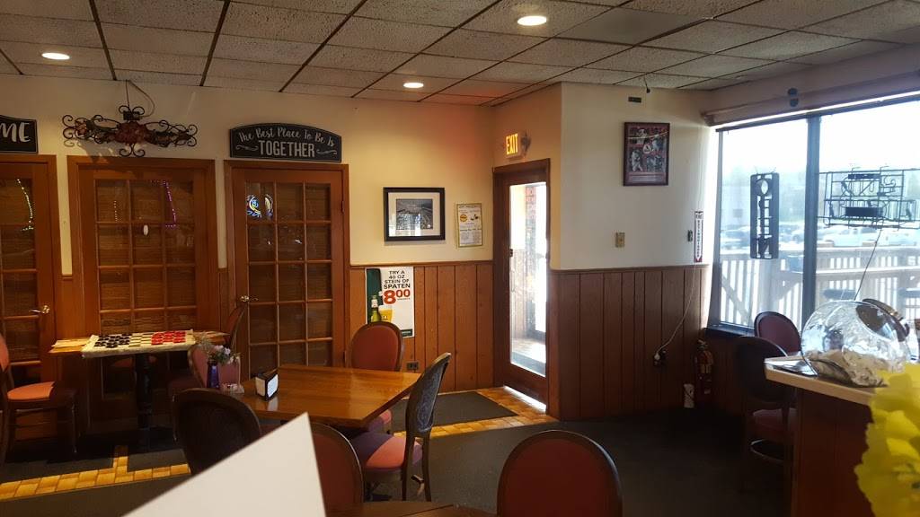 Stuckys Bar & Grille | restaurant | 4000 N Johnsburg Rd, Johnsburg, IL 60051, USA | 8153318050 OR +1 815-331-8050