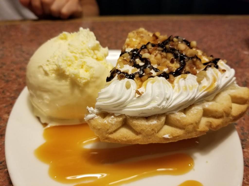 Sharis Cafe and Pies | bakery | 7451 SW Garden Home Rd, Portland, OR 97223, USA | 5032933143 OR +1 503-293-3143