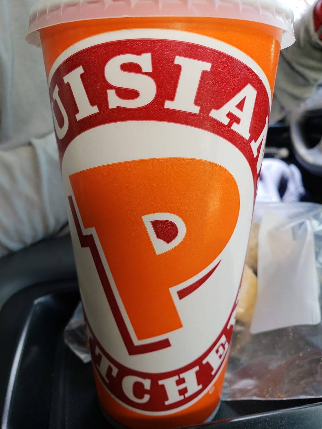 Popeyes Louisiana Kitchen | restaurant | 1910 N Market St, Shreveport, LA 71107, USA | 3186290365 OR +1 318-629-0365