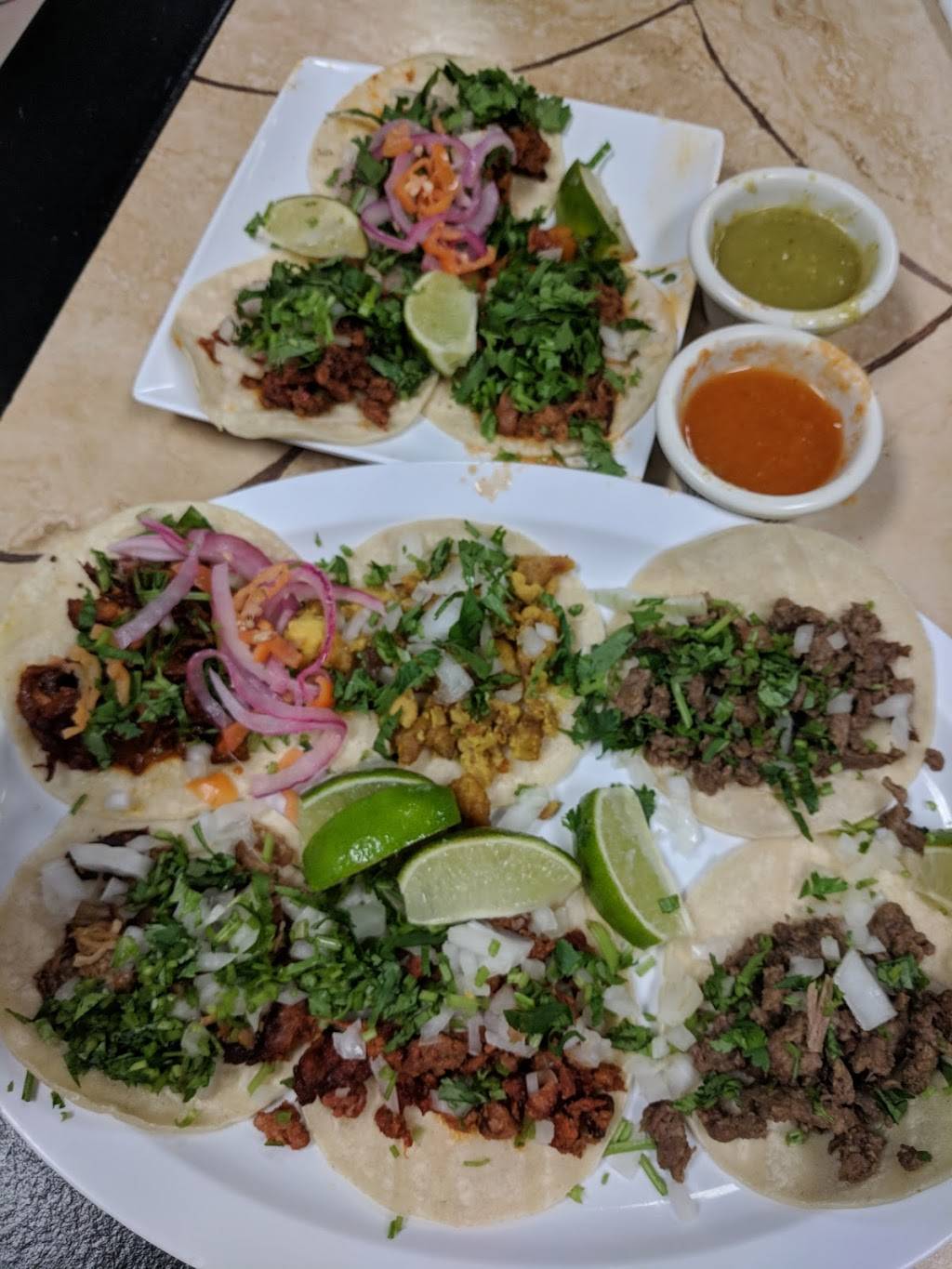 Gonzalezs Restaurant | restaurant | 1740 W Chapman Ave, Orange, CA 92868, USA | 7146029620 OR +1 714-602-9620