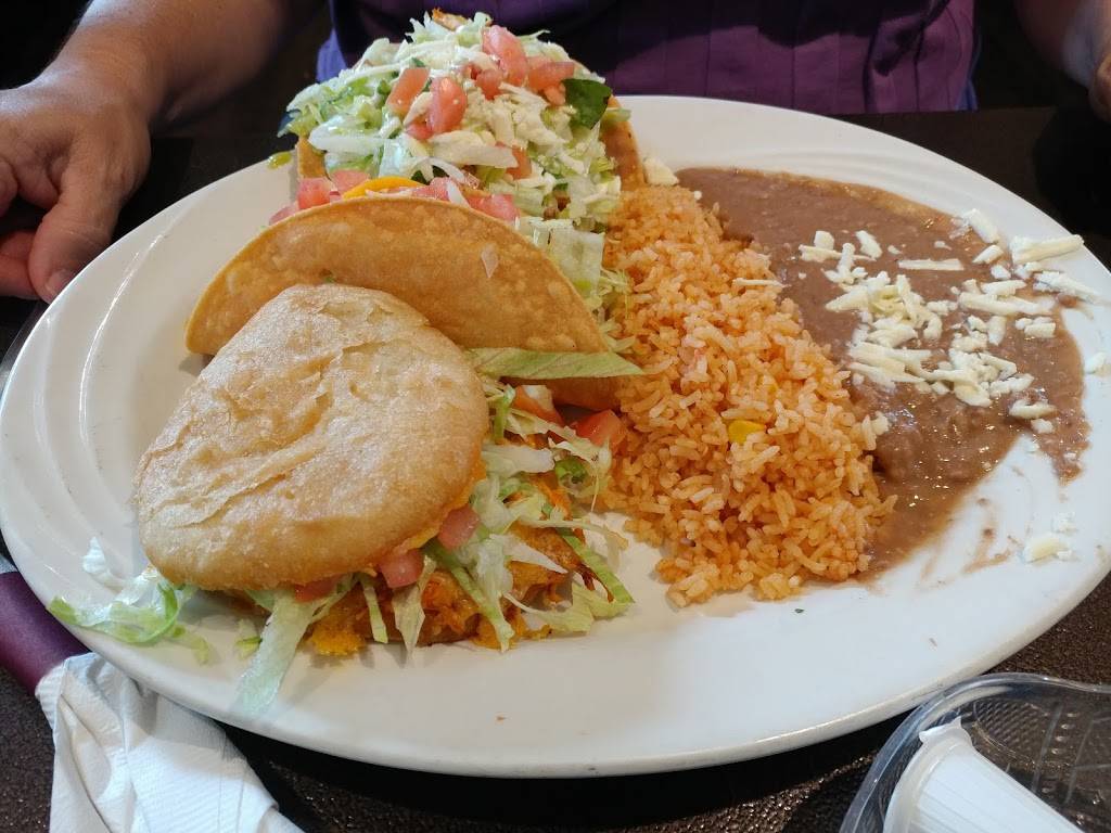 Sarapes | restaurant | 95 High St, Enfield, CT 06082, USA | 8607457781 OR +1 860-745-7781