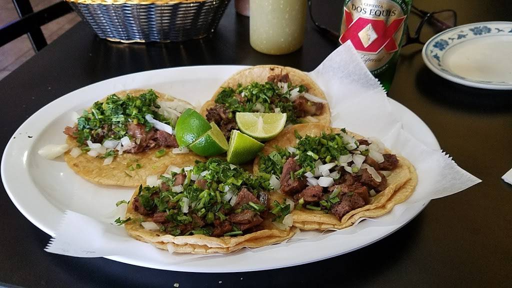 Mi Chapala | restaurant | 4 Golf Center, Hoffman Estates, IL 60169, USA | 8472527071 OR +1 847-252-7071