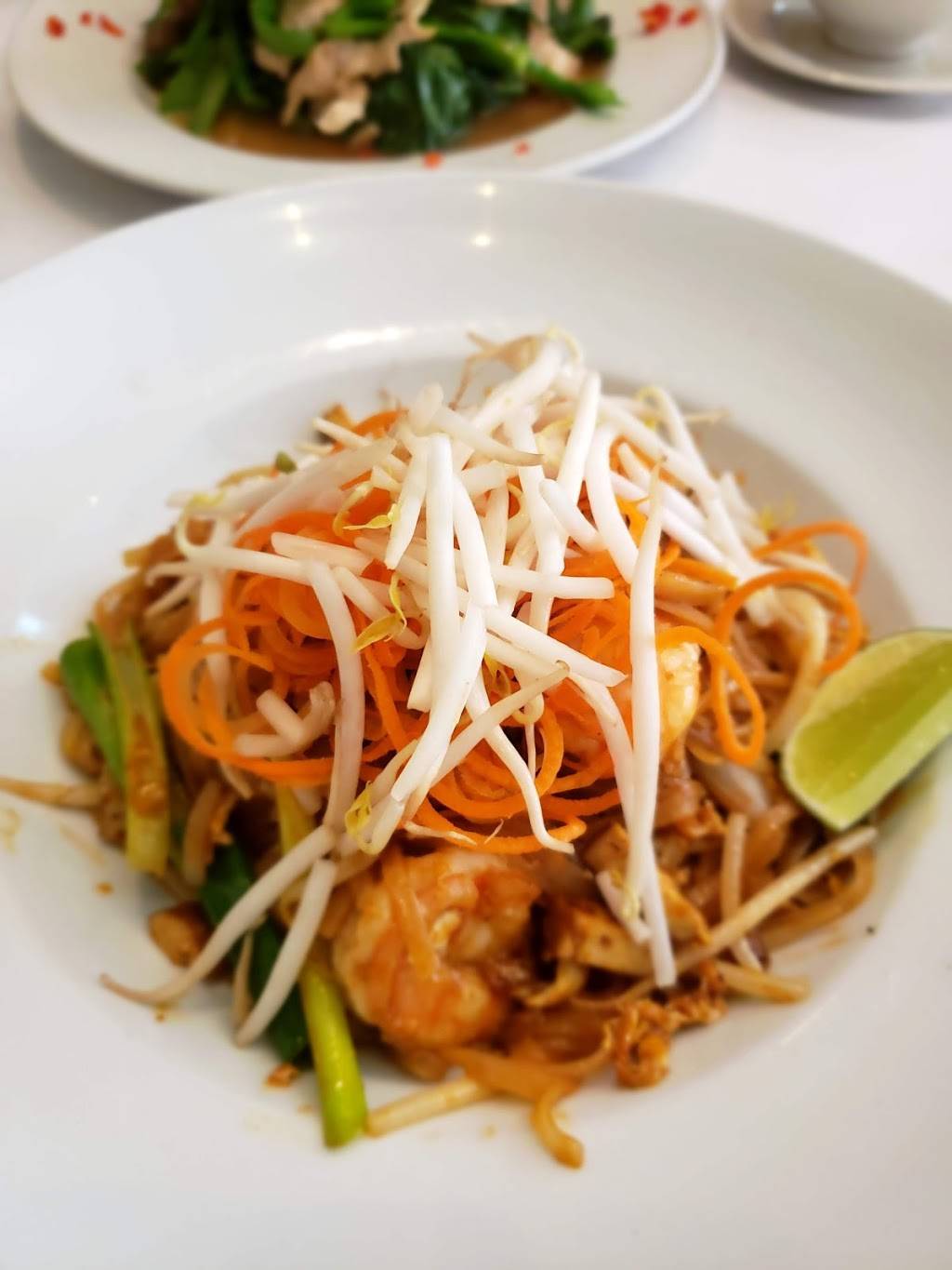 Erawan | restaurant | 42-31 Bell Blvd, Bayside, NY 11361, USA | 7184282112 OR +1 718-428-2112