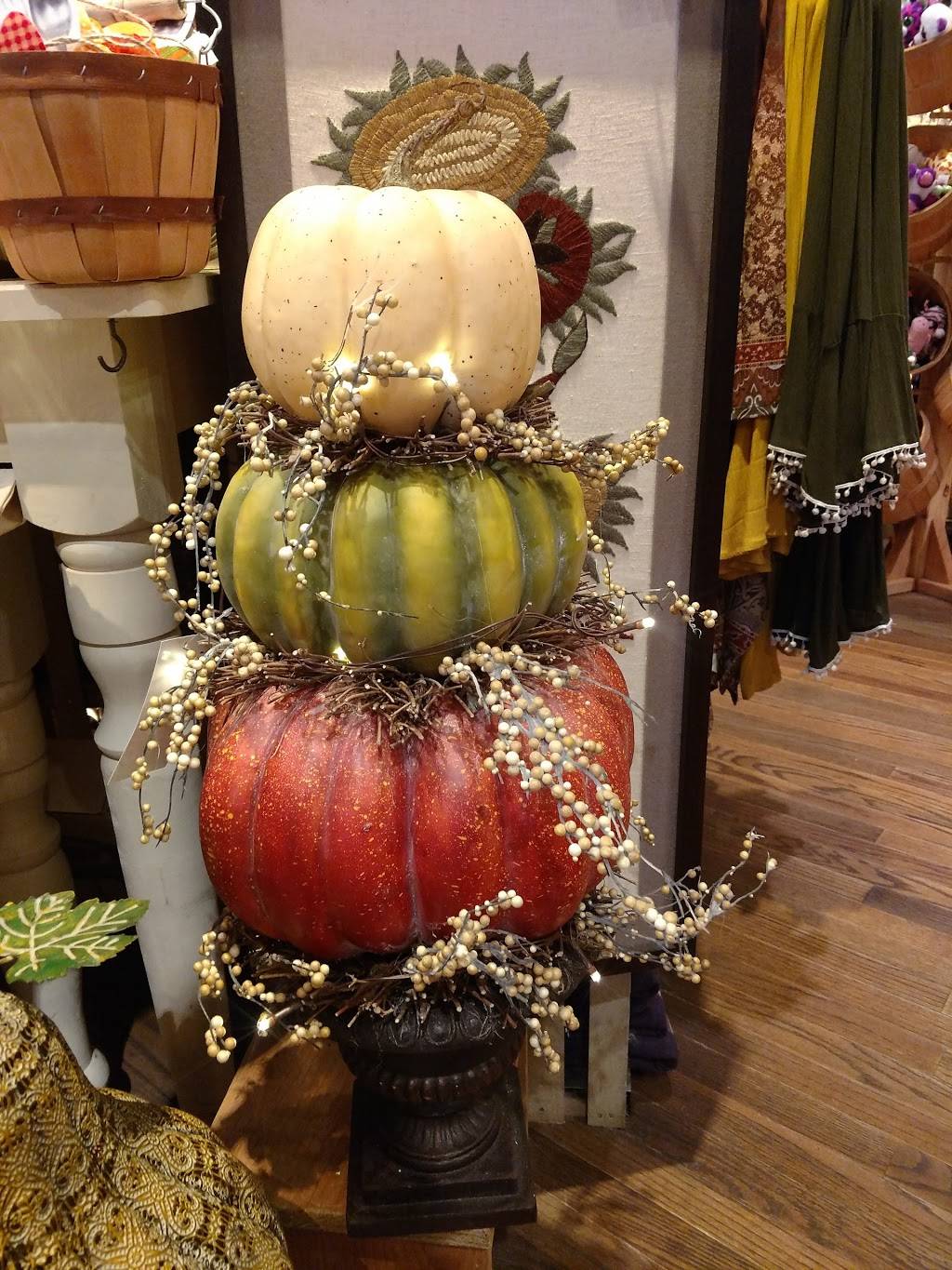 Cracker Barrel Old Country Store | restaurant | 6398 Crane Dr, Whitestown, IN 46075, USA | 3177695205 OR +1 317-769-5205