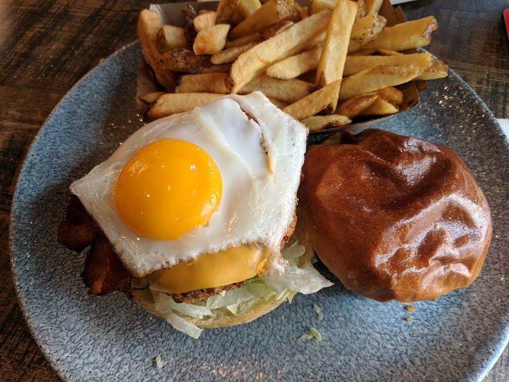 Kelseys Original Roadhouse | restaurant | 70 Quarry Edge Dr, Brampton, ON L6V 4K2, Canada | 9057961700 OR +1 905-796-1700