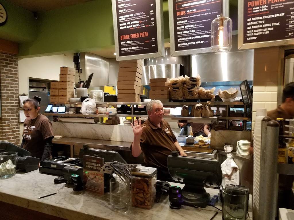 Sharky’s | restaurant | 111 S Westlake Blvd #102, Westlake Village, CA 91362, USA | 8053703701 OR +1 805-370-3701