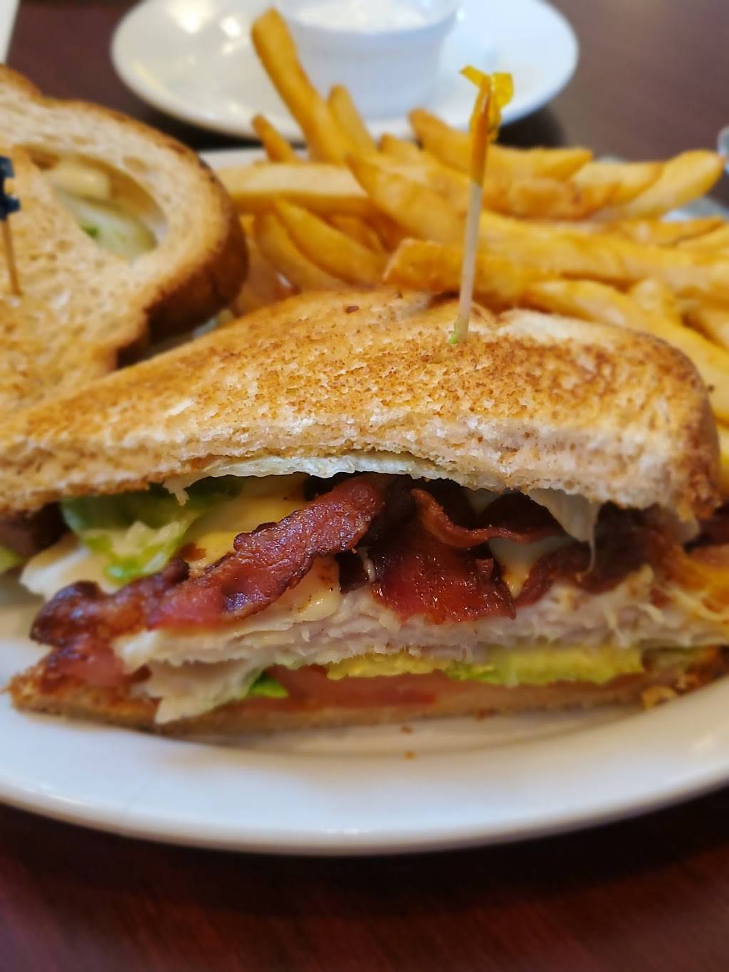 Hwy 2 Fusion Diner | restaurant | 19721 US-2, Monroe, WA 98272, USA | 3602178564 OR +1 360-217-8564