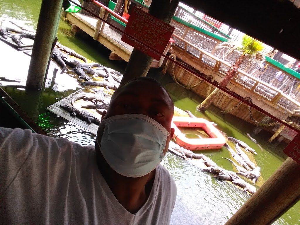 Fat Daddys Arcade | restaurant | 20009 Emerald Coast Pkwy, Destin, FL 32541, USA | 8504246021 OR +1 850-424-6021