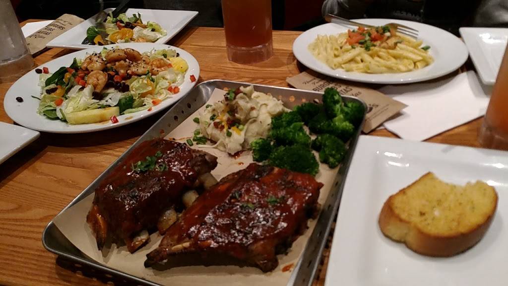 Chilis Grill & Bar | meal takeaway | 1349 Canyon Del Rey Blvd, Seaside, CA 93955, USA | 8313930598 OR +1 831-393-0598