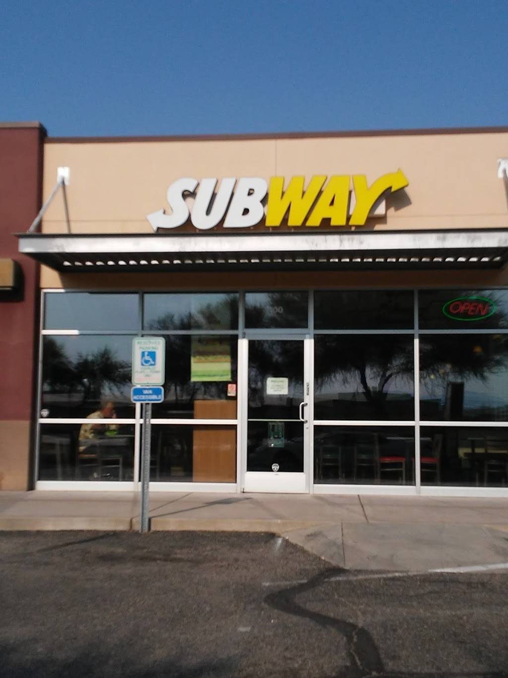 Subway | meal takeaway | 3760 S Palo Verde Rd Dr, Tucson, AZ 85714, USA | 5206242862 OR +1 520-624-2862
