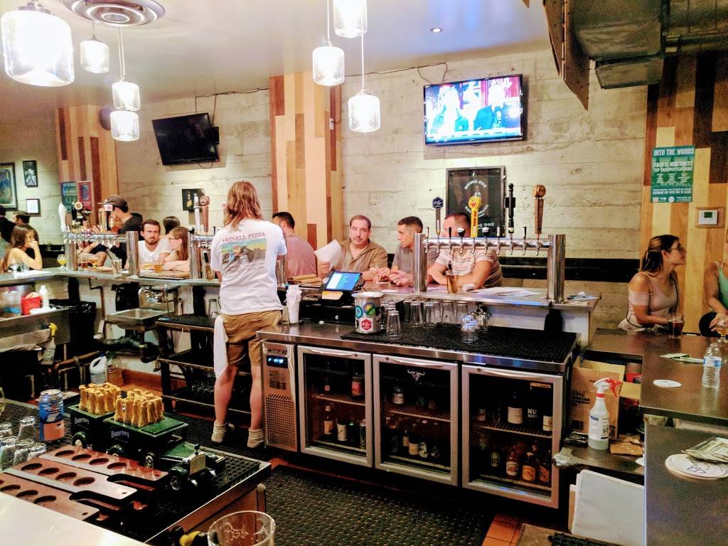 Diving Dog Brewhouse | restaurant | 1802 Telegraph Ave, Oakland, CA 94612, USA | 5103061914 OR +1 510-306-1914