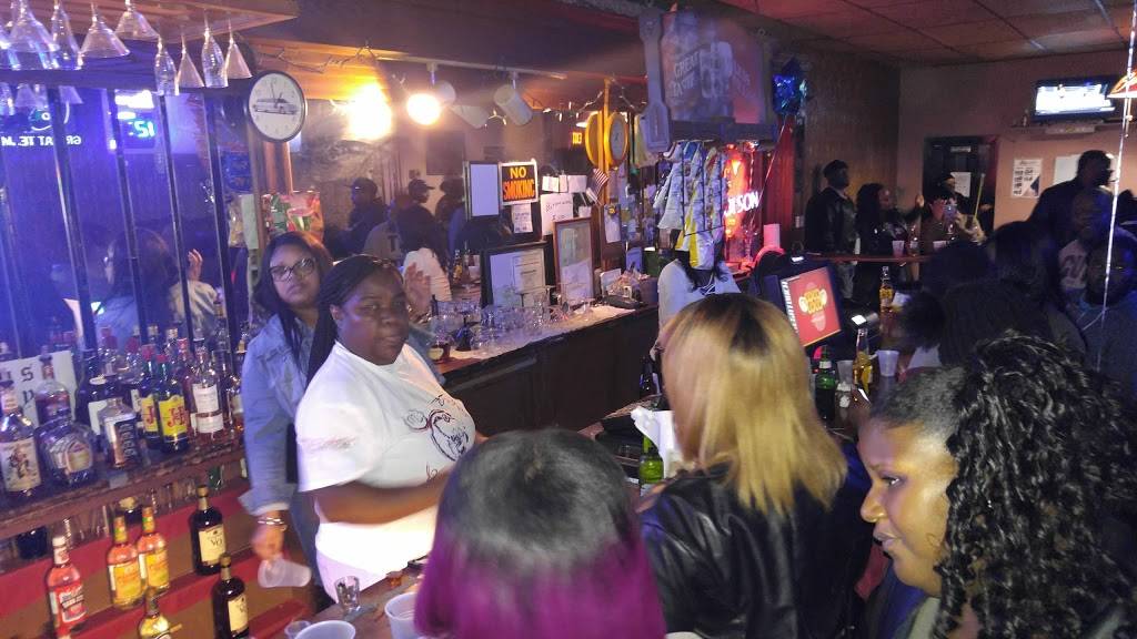 Bennys Bistro On Olden | restaurant | 627 N Olden Ave, Trenton, NJ 08638, USA | 6093933526 OR +1 609-393-3526