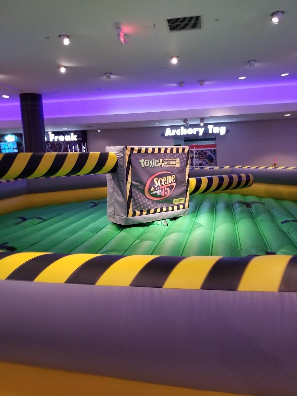 Scene75 Entertainment Center I Columbus | restaurant | 5033 Tuttle Crossing Blvd, Dublin, OH 43016, USA | 6144958660 OR +1 614-495-8660