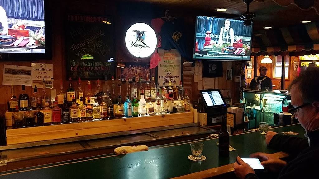 Mutt & Jeffs | restaurant | 3700 Oberlin Ave, Lorain, OH 44053, USA | 4402824080 OR +1 440-282-4080