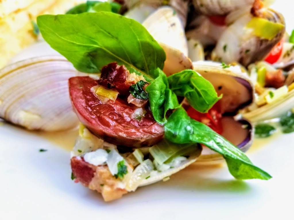 Oak Grill | restaurant | 690 Newport Center Dr, Newport Beach, CA 92660, USA | 9497604920 OR +1 949-760-4920