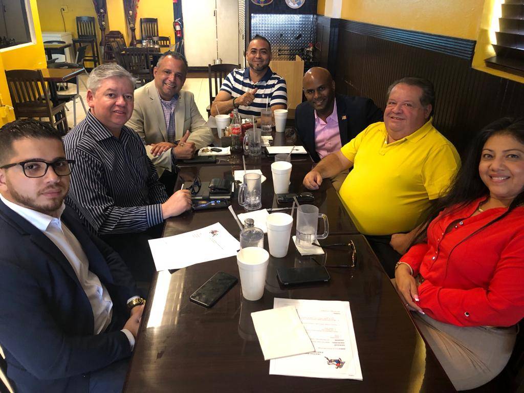 Los Catrachos II Restaurant | restaurant | 18 SW 11th Ave, Miami, FL 33130, USA | 3054565176 OR +1 305-456-5176