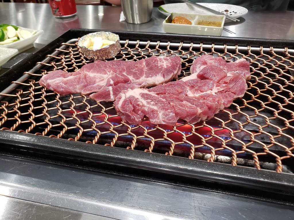 Evergreen Korean Cuisine | restaurant | 13860 Braddock Rd # B, Centreville, VA 20121, USA | 7032666681 OR +1 703-266-6681