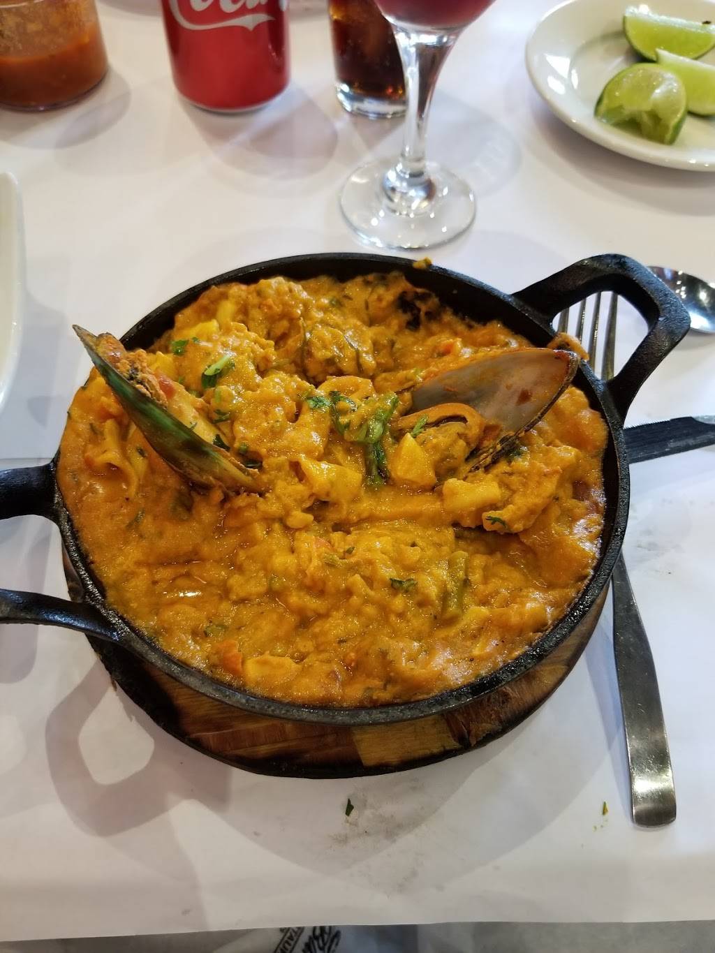 Barzola | restaurant | 92-12 37th Ave, Jackson Heights, NY 11372, USA | 7182056900 OR +1 718-205-6900