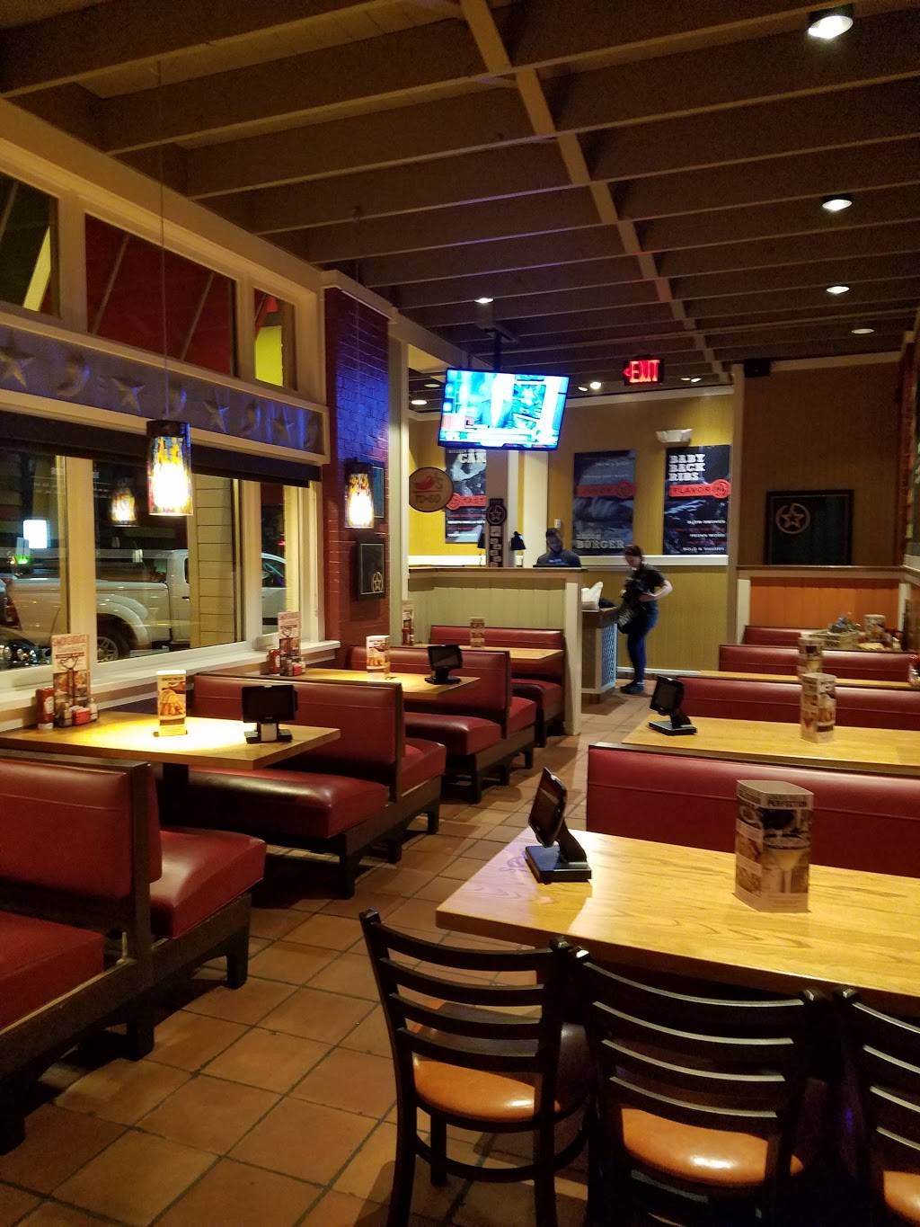 Chilis Grill & Bar | restaurant | 12815 Preston Rd, Dallas, TX 75230, USA | 9729913855 OR +1 972-991-3855