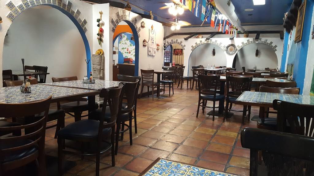 Pupuseria Katarina | restaurant | 1409 Brookpark Rd, Cleveland, OH 44109, USA | 2163316624 OR +1 216-331-6624