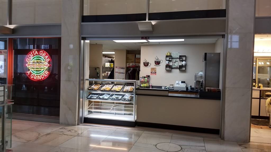 Bellacinos Pizza & Grinders | restaurant | 1001 Woodward Ave Ste 100, Detroit, MI 48226, USA | 3139633000 OR +1 313-963-3000