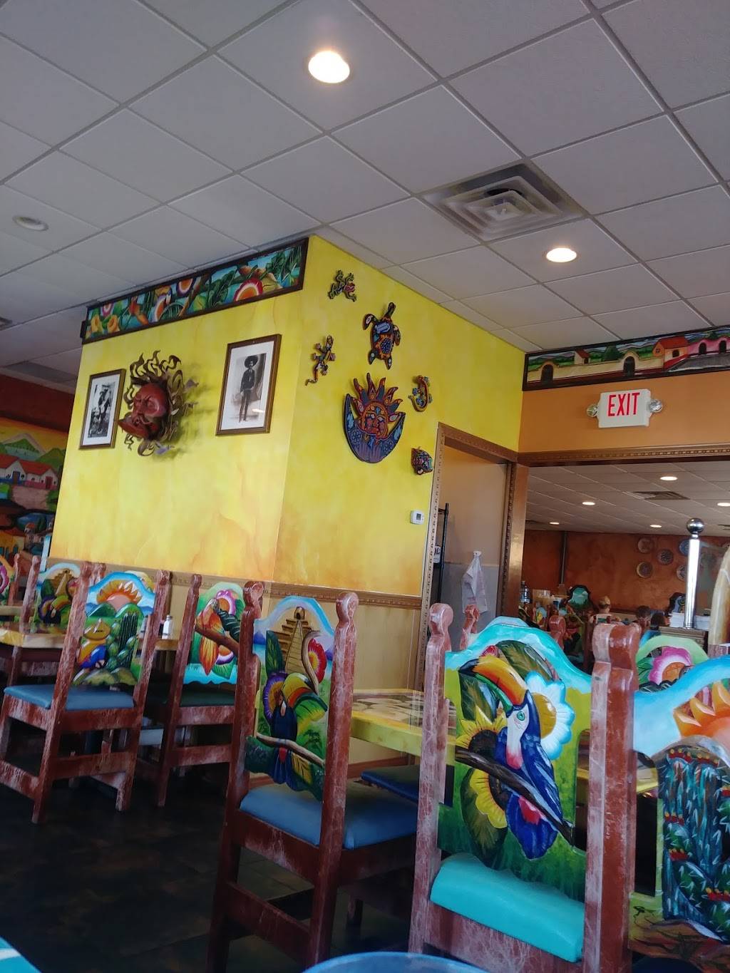 El Tequila | restaurant | 1240 E Green Bay St, Shawano, WI 54166, USA | 7155245282 OR +1 715-524-5282