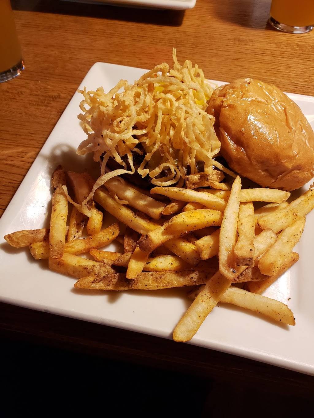 Rock Bottom Restaurant & Brewery | restaurant | 6025 Sky Pond Dr, Loveland, CO 80538, USA | 9706222077 OR +1 970-622-2077