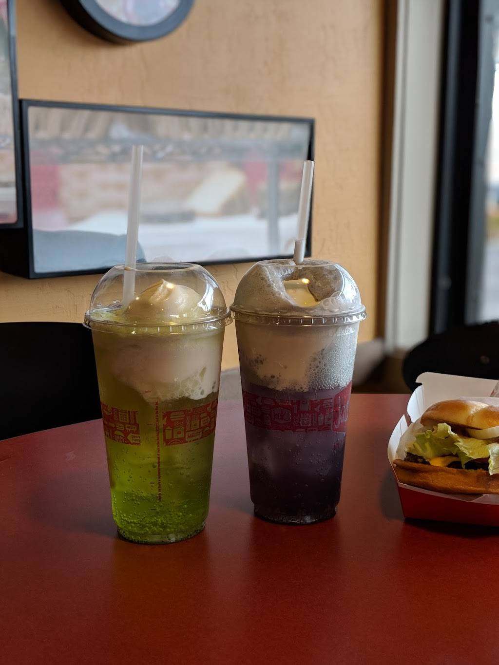 Jack in the Box | restaurant | 911 El Camino Real, Santa Clara, CA 95050, USA | 4082440255 OR +1 408-244-0255