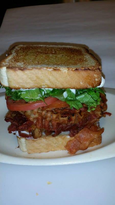 Landa Station Bar and Grill | night club | 381 Landa St, New Braunfels, TX 78130, USA | 8306290707 OR +1 830-629-0707