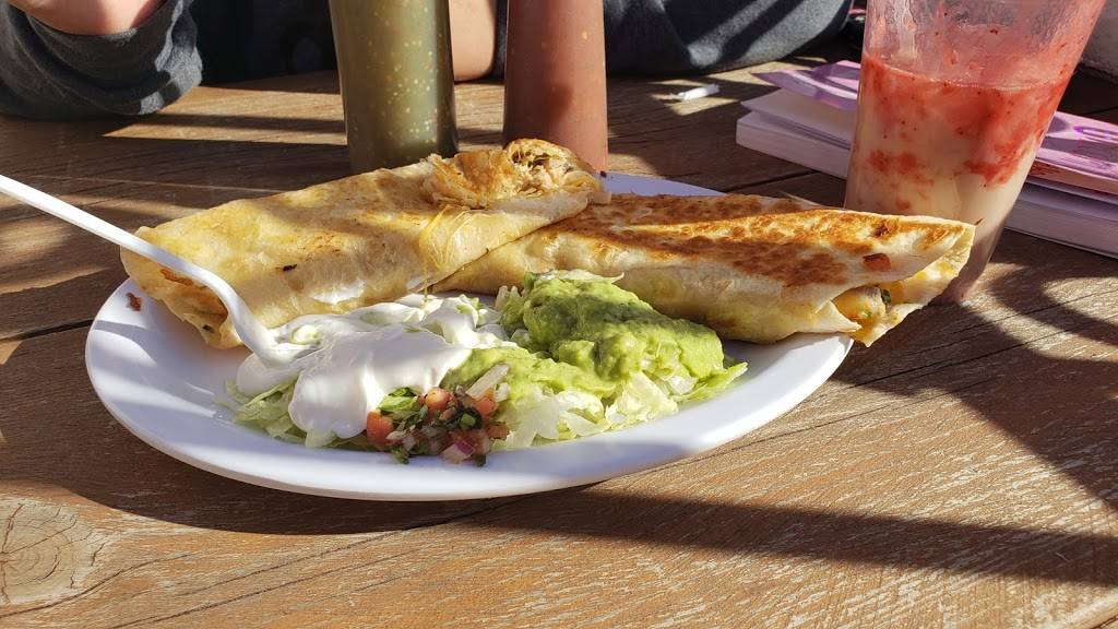 Emilio’s Tacos & Hotdogs | restaurant | 13803 N 19th Ave, Phoenix, AZ 85023, USA | 6028101468 OR +1 602-810-1468