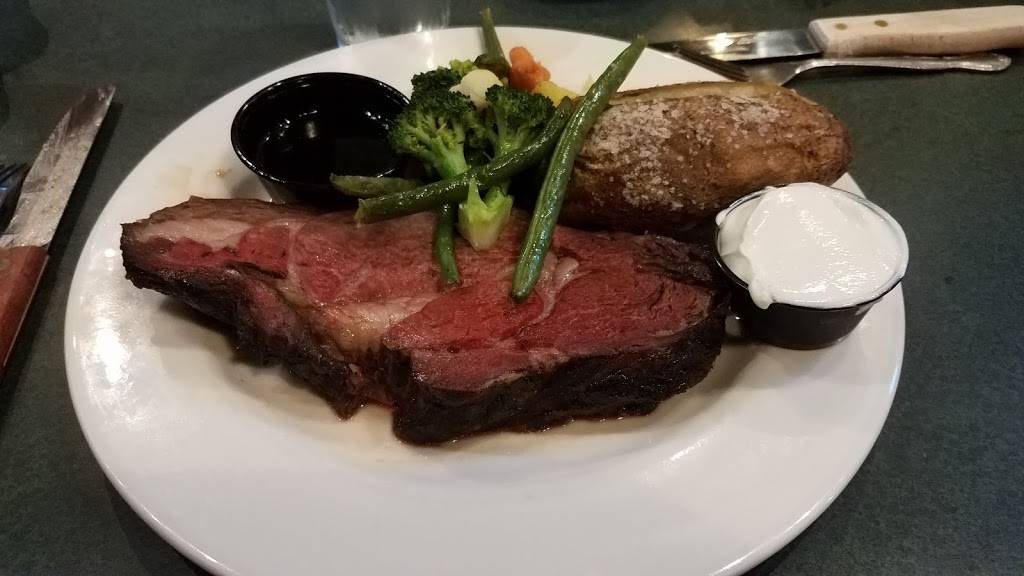 Deep Water Grille | restaurant | 808 Main St W, Ashland, WI 54806, USA | 7156824200 OR +1 715-682-4200