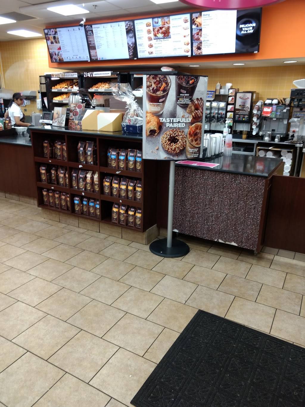 Dunkin Donuts | cafe | 150 E Ogden Ave, Hinsdale, IL 60521, USA | 6303259191 OR +1 630-325-9191