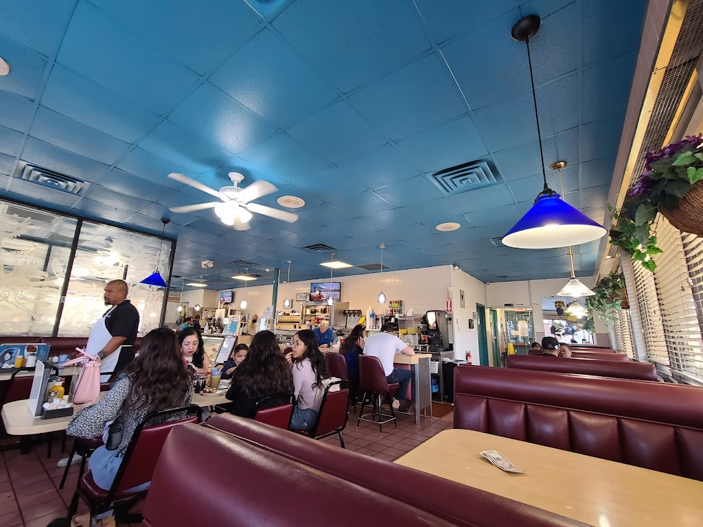 The Blue Skillet Pancake House | restaurant | 1723 E Charleston Blvd, Las Vegas, NV 89104, USA | 7023823330 OR +1 702-382-3330