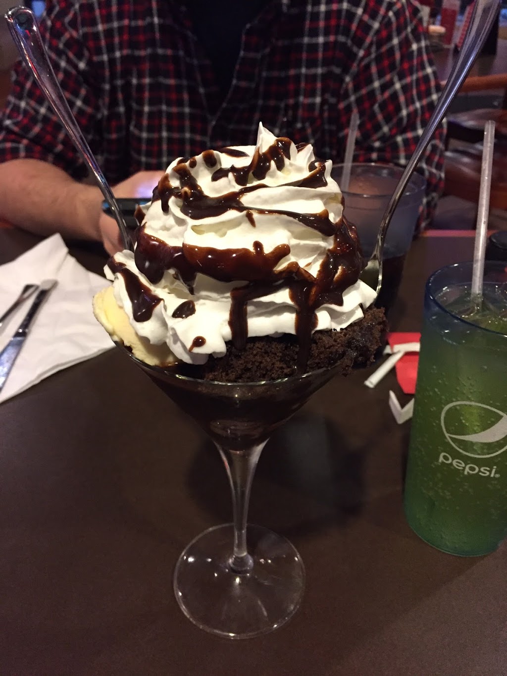 The Red Ring Bar & Grille | restaurant | 1015 Forbes Ave, Pittsburgh, PA 15282, USA | 4123963550 OR +1 412-396-3550