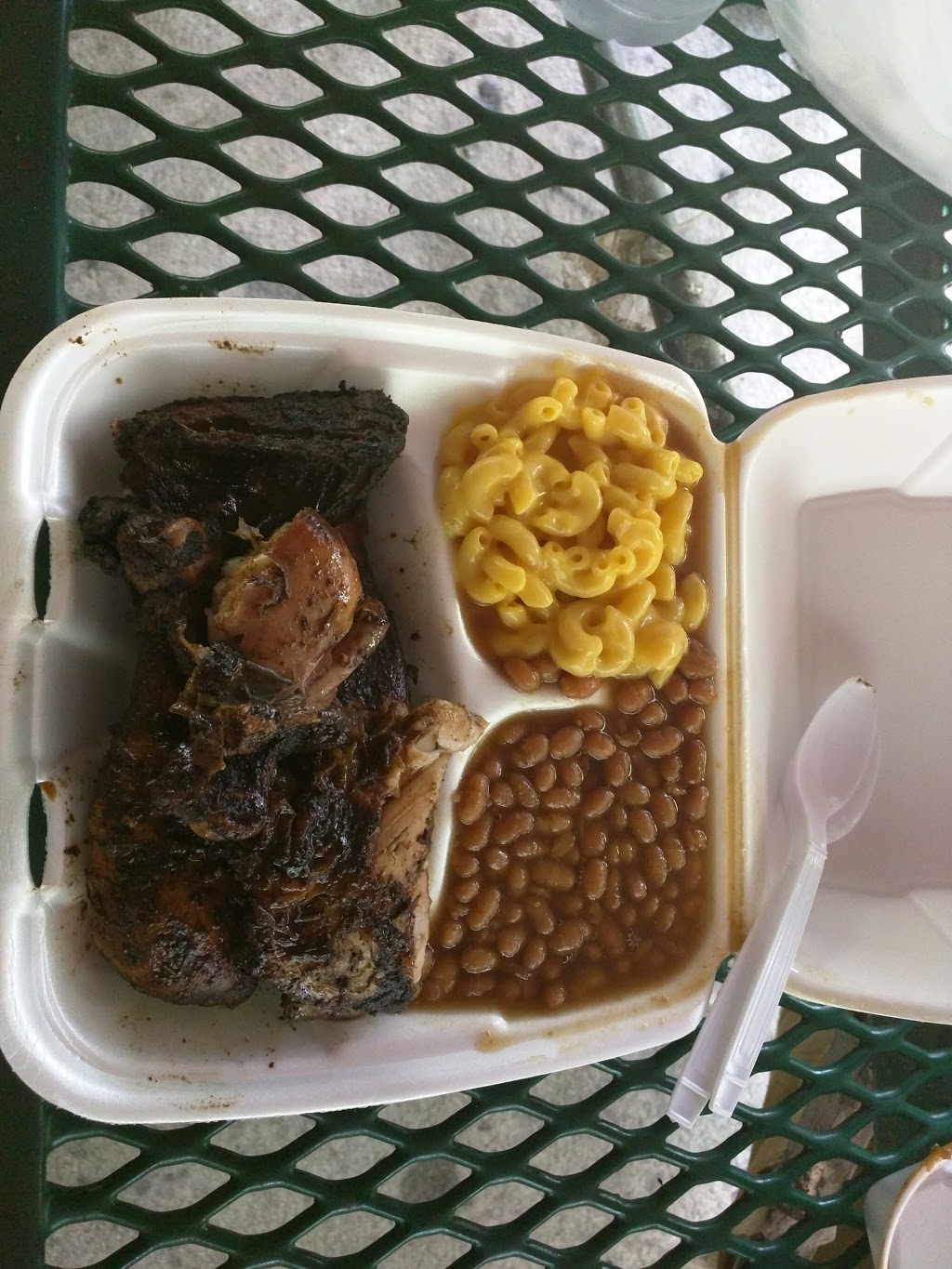 Williams Jamaican Jerk & BBQ | restaurant | 2520 W Tharpe St, Tallahassee, FL 32303, USA | 8507451181 OR +1 850-745-1181