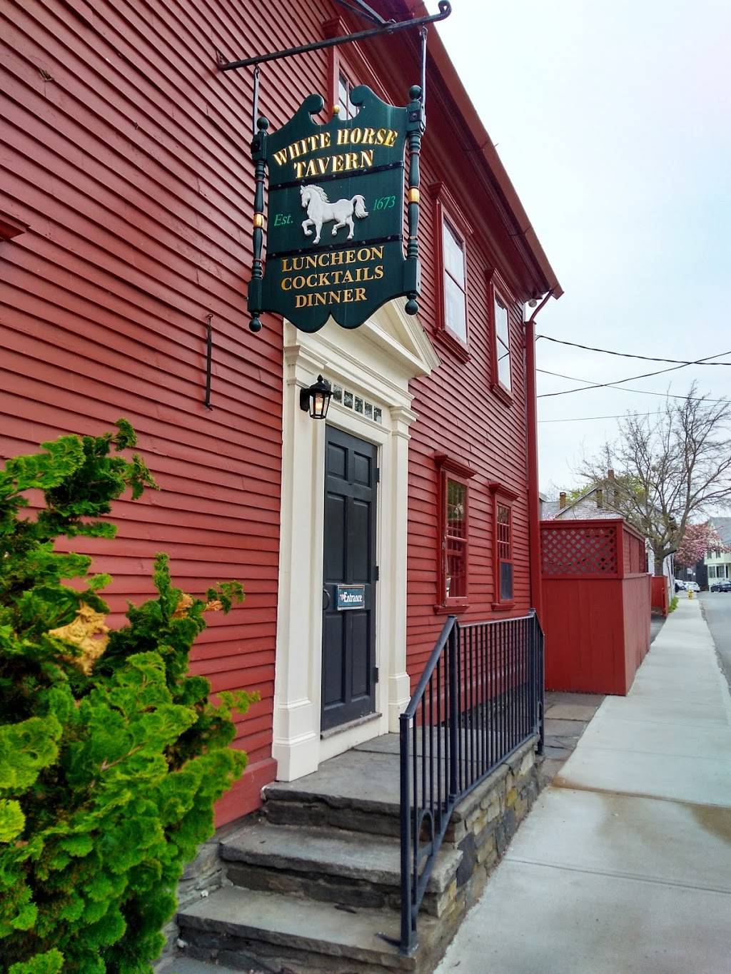 White Horse Tavern | restaurant | 26 Marlborough St, Newport, RI 02840, USA | 4018493600 OR +1 401-849-3600