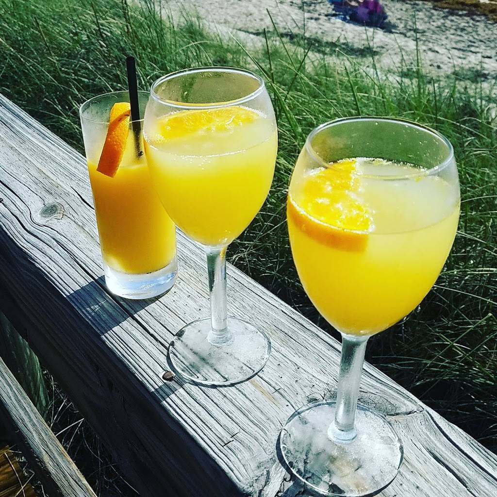 Dune Deck Café | cafe | 100 N Ocean Blvd, Lantana, FL 33462, USA | 5615820472 OR +1 561-582-0472