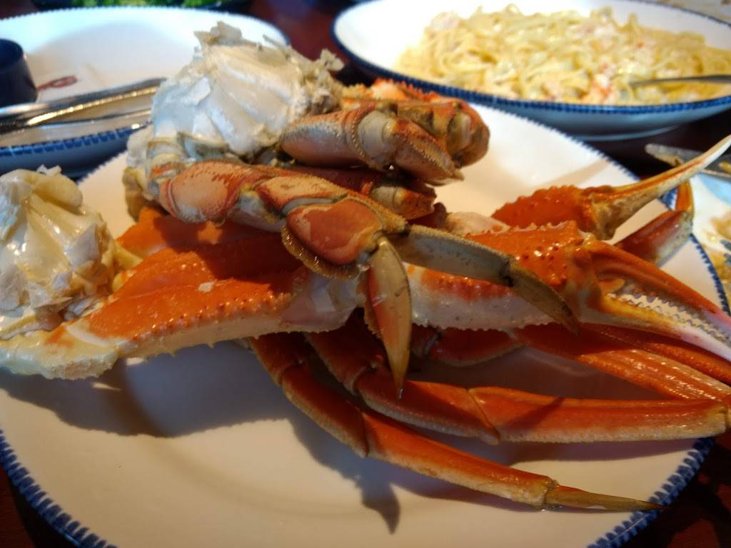 Red Lobster | restaurant | 223 W McGalliard Rd, Muncie, IN 47303, USA | 7652886768 OR +1 765-288-6768