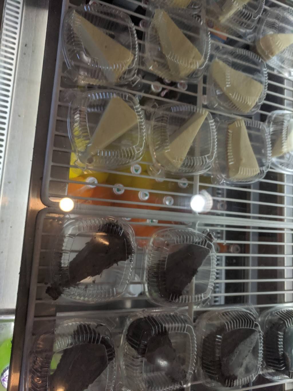 El Senor De Los Tamales | restaurant | 262 Franklin Ave, Hartford, CT 06114, USA | 8609049628 OR +1 860-904-9628