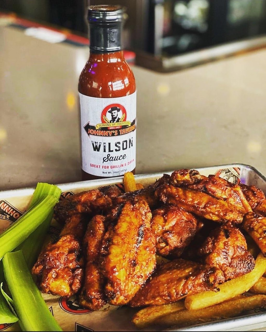 Johnnys Tavern | restaurant | 15309 NW Brink Meyer Rd, Parkville, MO 64152, USA | 8163017979 OR +1 816-301-7979