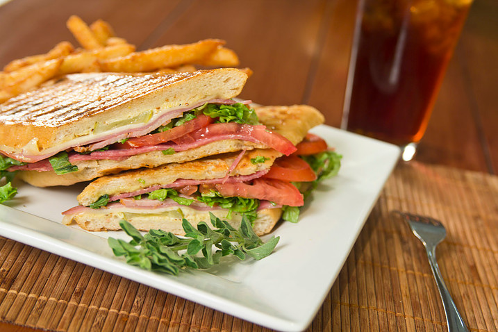 Events at Little Harbor | restaurant | 602 Bahia Del Sol Dr, Ruskin, FL 33570, USA | 8136165812 OR +1 813-616-5812