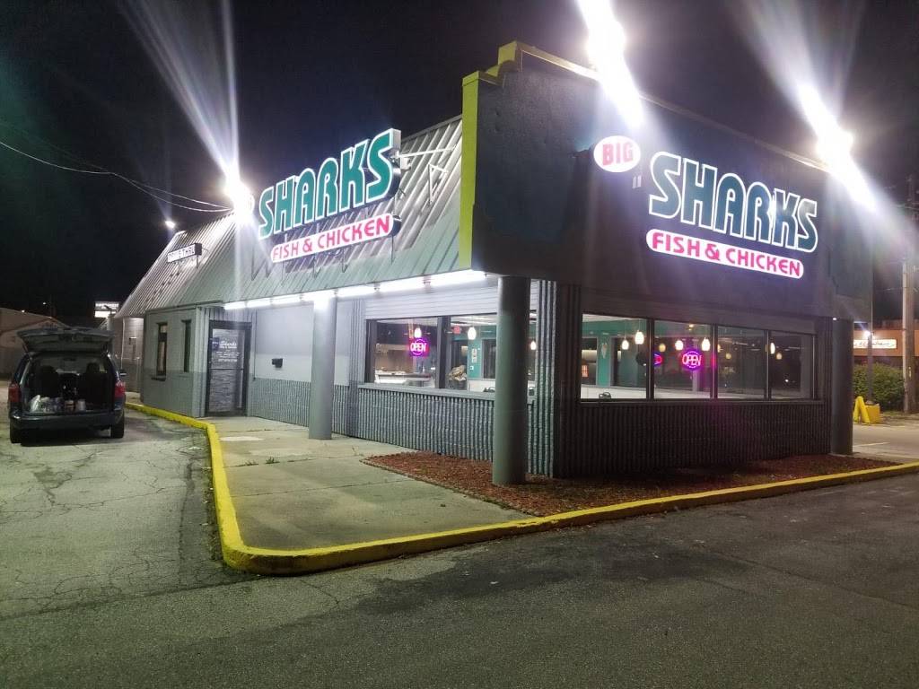 Big Sharks Fish & chicken | restaurant | 3820 Lafayette Rd, Indianapolis, IN 46254, USA | 3179749170 OR +1 317-974-9170