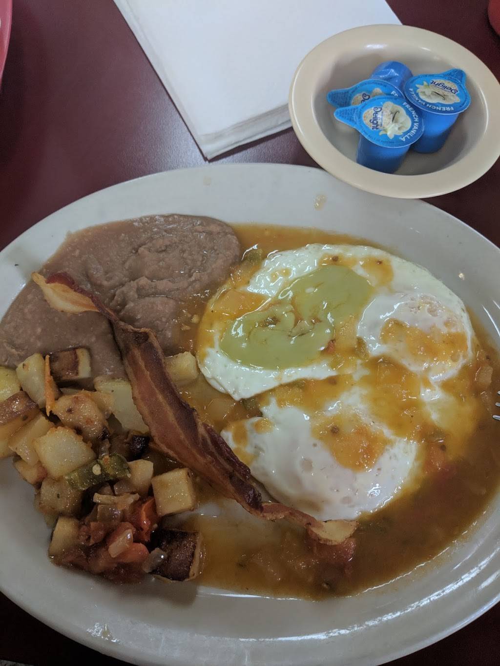 Ricos Nopalitos | restaurant | 2806 Southmore Ave, Pasadena, TX 77503, USA | 7134735577 OR +1 713-473-5577