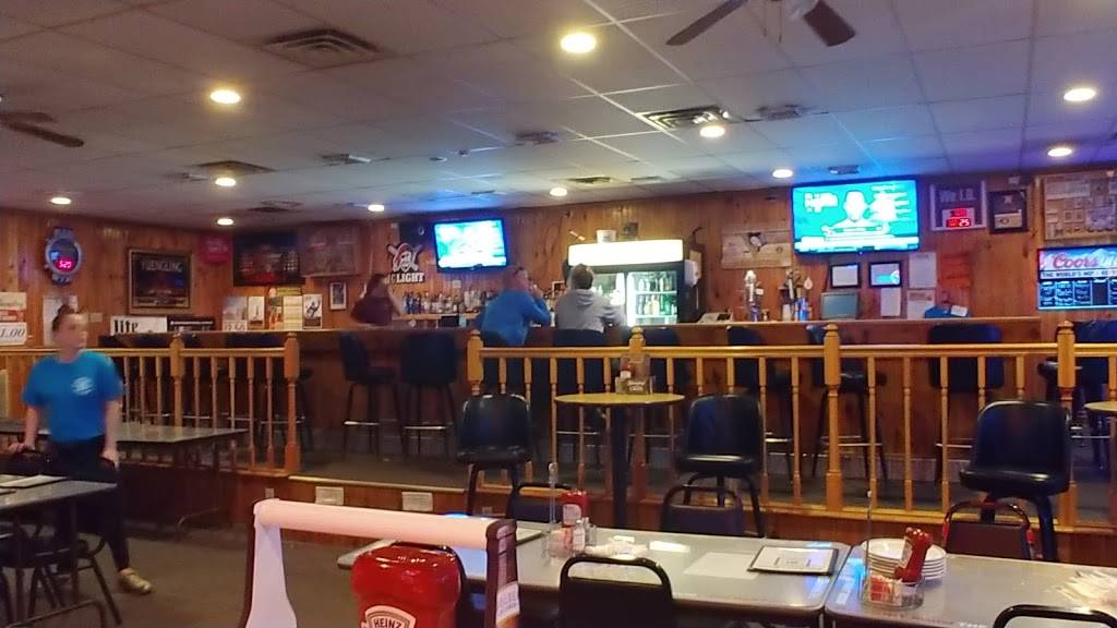 The Paintroom Bar and Grill | restaurant | 118 W Apple St, Connellsville, PA 15425, USA | 7246269532 OR +1 724-626-9532